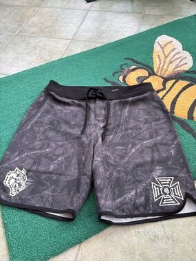 Men’s Darc Sport Board Shorts NWOT